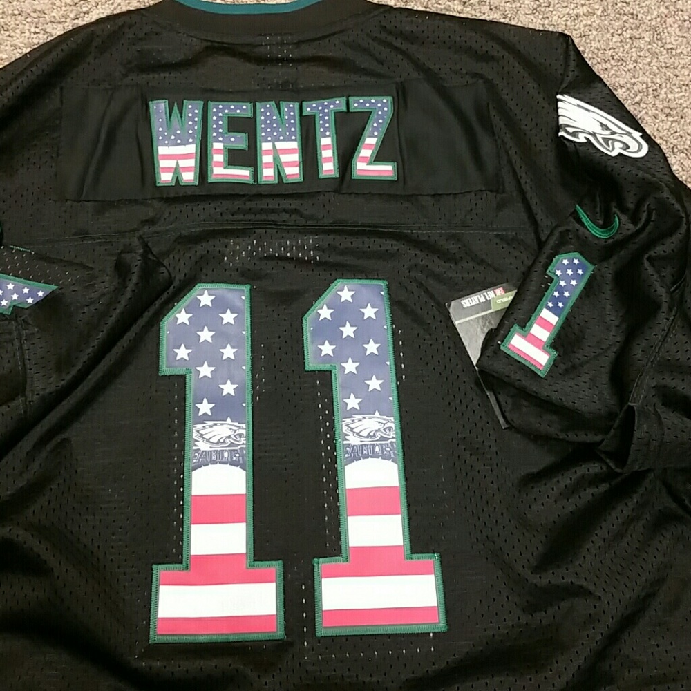 Football jerseys - Picture 2 of 4